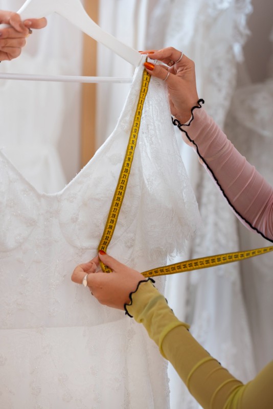 seamstress-wedding-gown-alterations